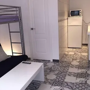 La Nogalera Square Apartment